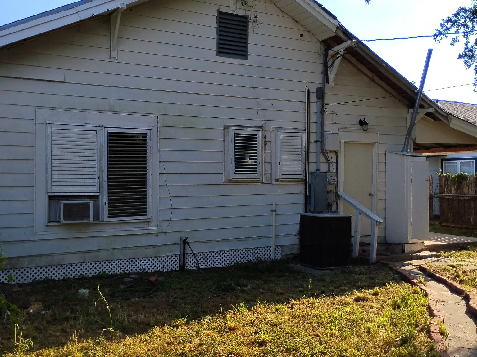 3 bed, 1392 sqft, $1,175 — Photo 2