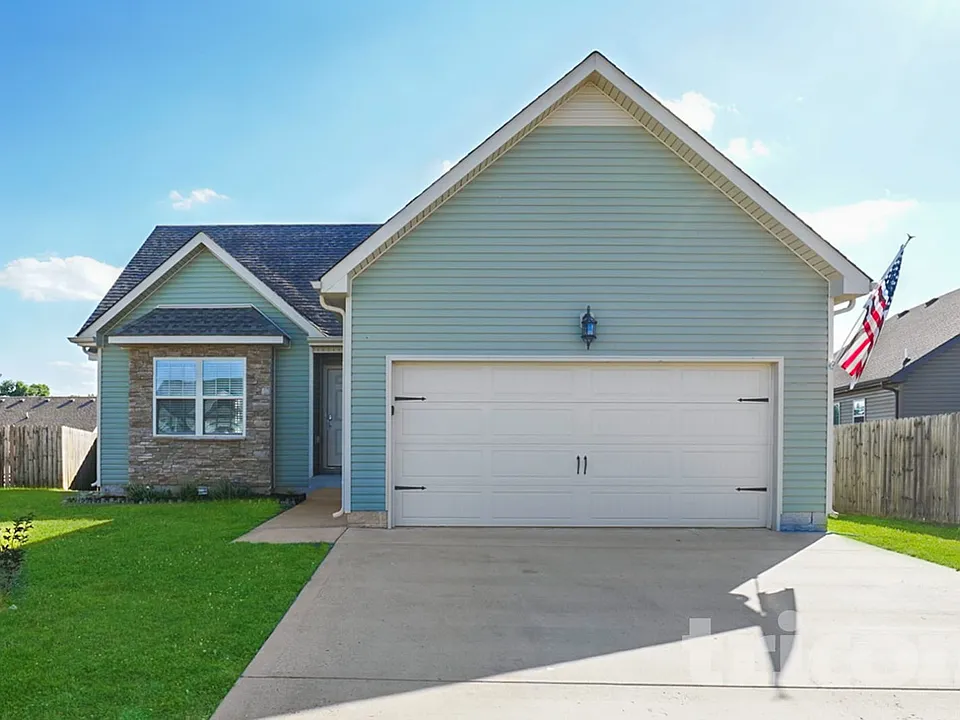 2314 Spike Ct