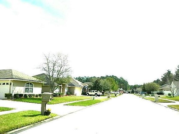 4th image of 12017 Grand Lakes Dr E