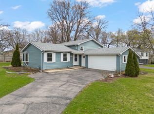 6065 Chase Ave, Downers Grove, IL 60516