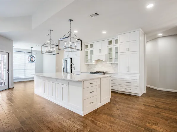 709 Wortham Dr, Grapevine, TX 76051