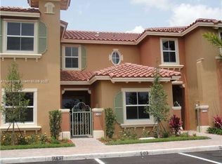 5803 Siena Ln, Hollywood, FL 33021