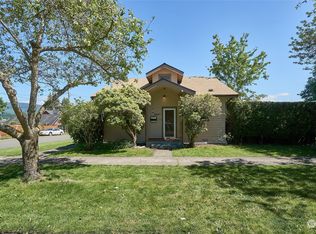 2037 Jensen St, Enumclaw, WA 98022