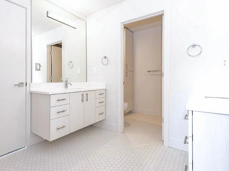 5326 SE 72nd Ave — Photo 10