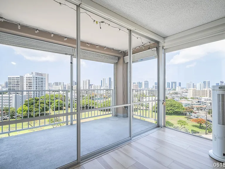 1617 Keeaumoku St #1005 — Photo 11