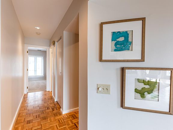 4th image of 1015 Saint Gregory St Unit 2-30
