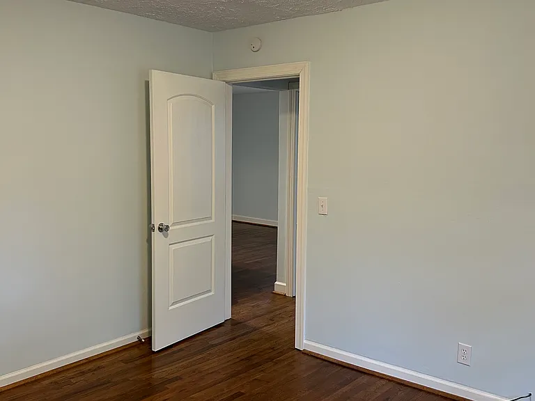 737 Cedarcrest Ave — Photo 8