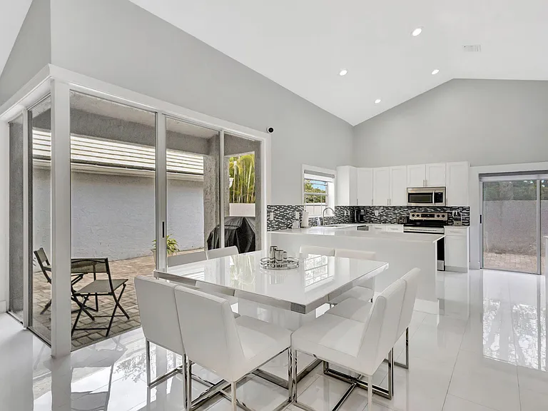 7 Wyndham Ln — Photo 14