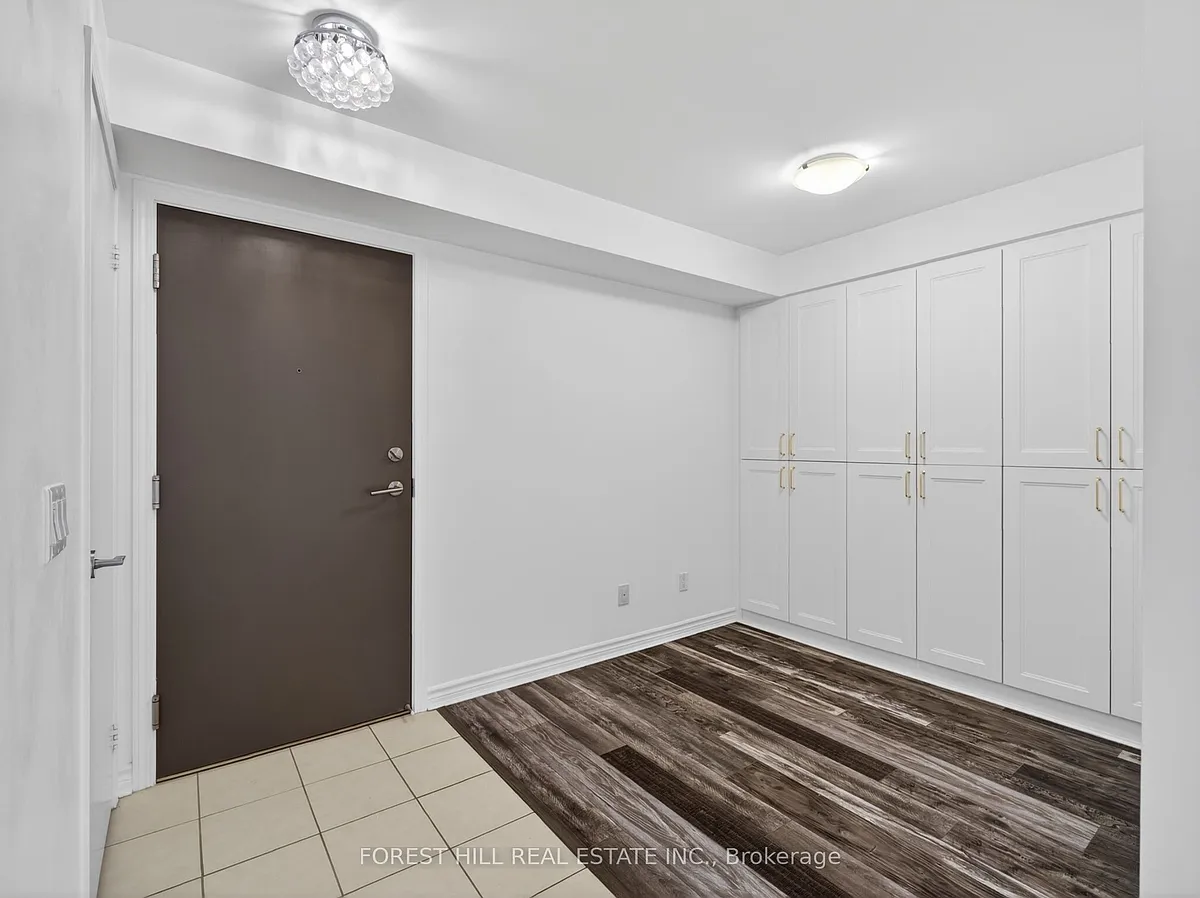 Building Photo - 35 Saranac Blvd #224