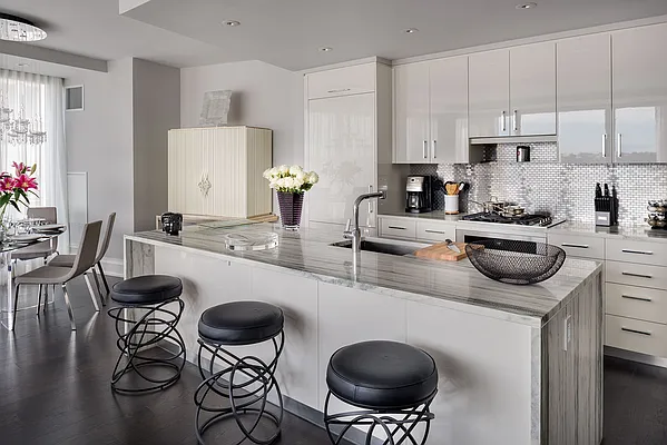 Rented by Corcoran | media 23