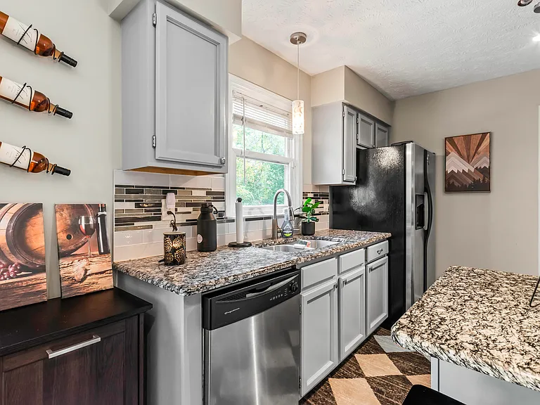 6804 Buttermere Dr — Photo 10
