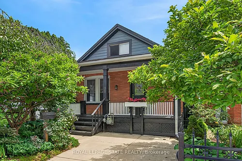 169 Emerald St S Photo 1