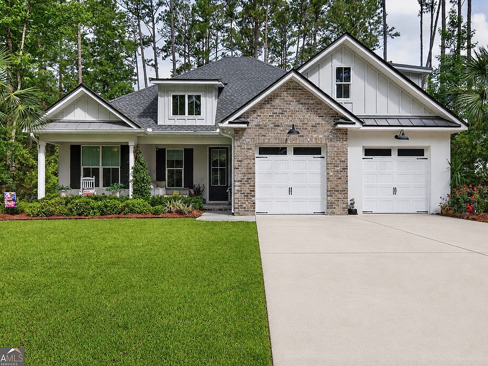 1st image of 218 Eagle Crest Dr