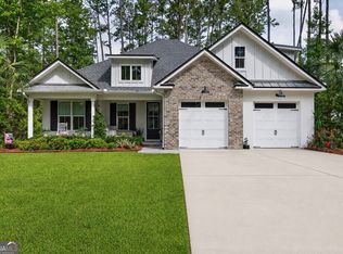 218 Eagle Crest Dr, Waverly, GA 31565