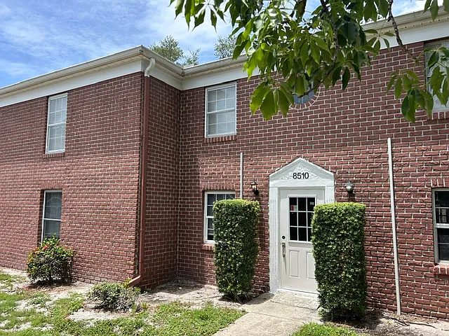 2 bed, 965 sqft, $1,500 — Photo 3