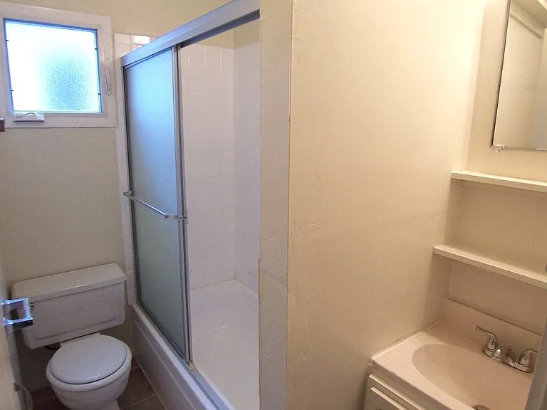 5017 Williams Ave #5017 — Photo 4