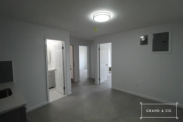 Rented by Grand & Co. | media 16