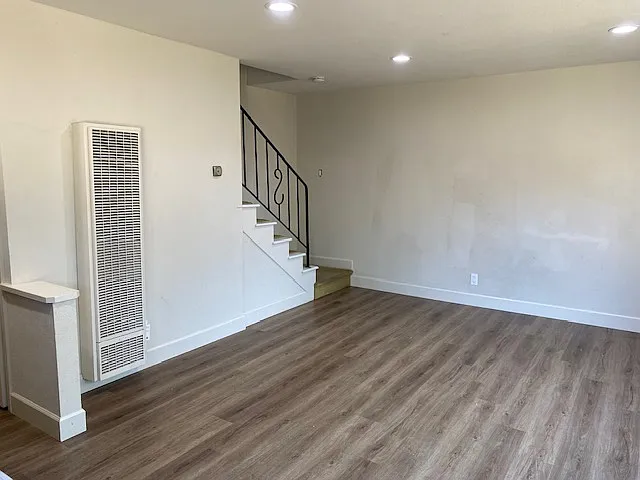 2 bed, 1.5 bath, 1100 sqft, $3,300 — Photo 3