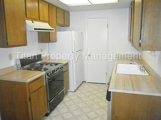 3rd image of 3637 Hallelujah Ct APT 4