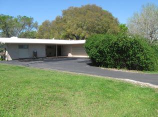 133 Rio Grande Dr, Seguin, TX 78155