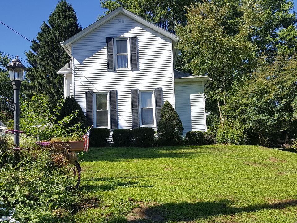 1st image of 489 Church St