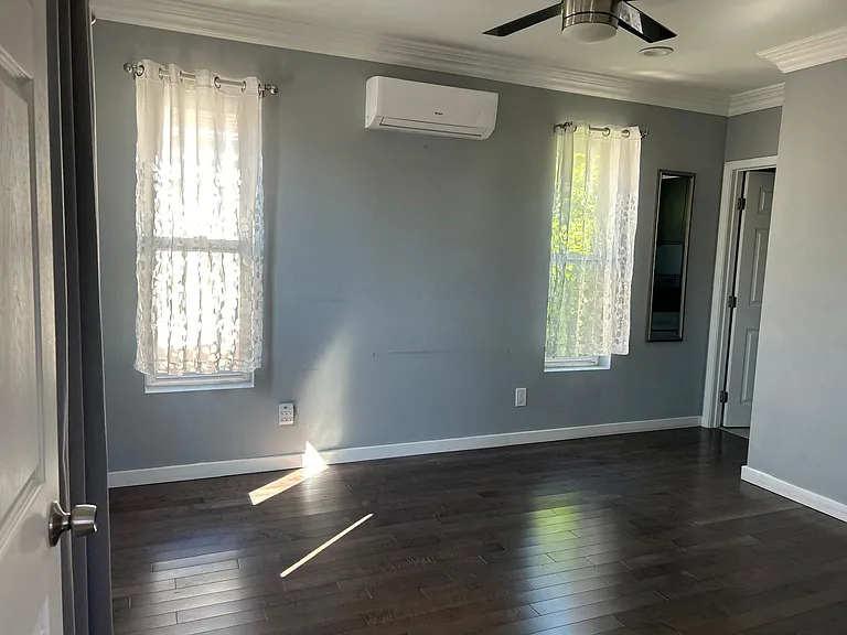 2837 Selby Ave #1/2 — Photo 8