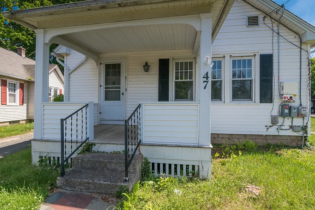 3 bed, 1.5 bath, 2012 sqft, $2,500 — Photo 2