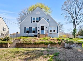 64 Upper Beverly Hls, West Springfield, MA 01089