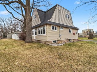802 N Emily St, Ludington, MI 49431
