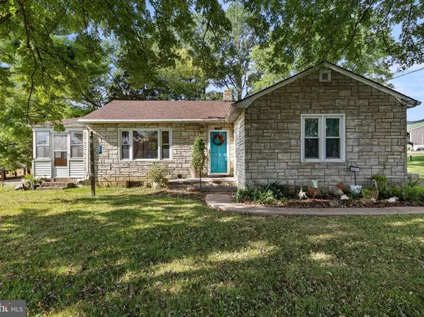 299 Keller Rd, Toms Brook, VA 22660