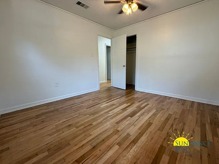 107 Magnolia Ave SE — Photo 9