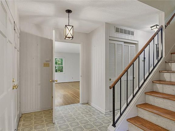 2nd image of 2621 W Woodlyn Way
