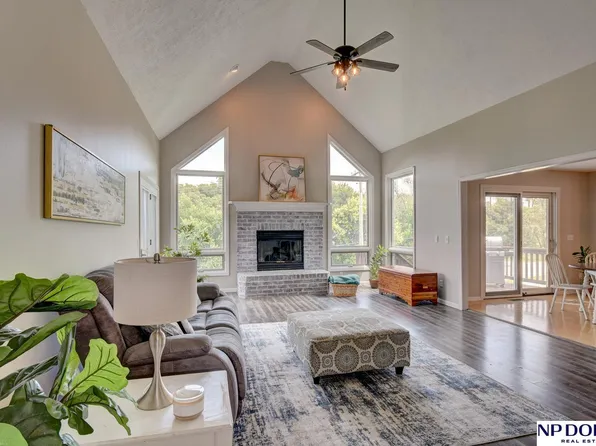 1021 Mary Beth Cir, Blair, NE 68008