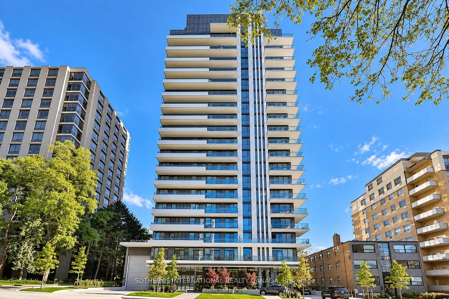 3 bed, $4,400 — Photo 1