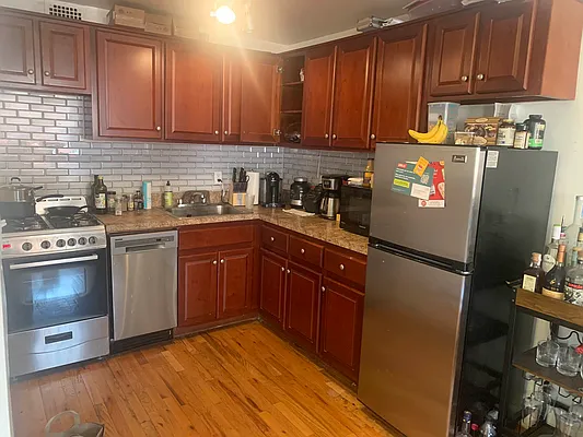 Rented by Oxford Property Group | media 7