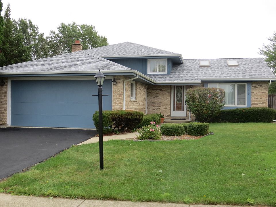 1st image of 22247 Hillside Dr