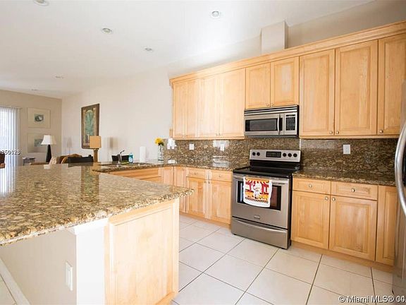 4th image of 4549 Poinciana St #4549
