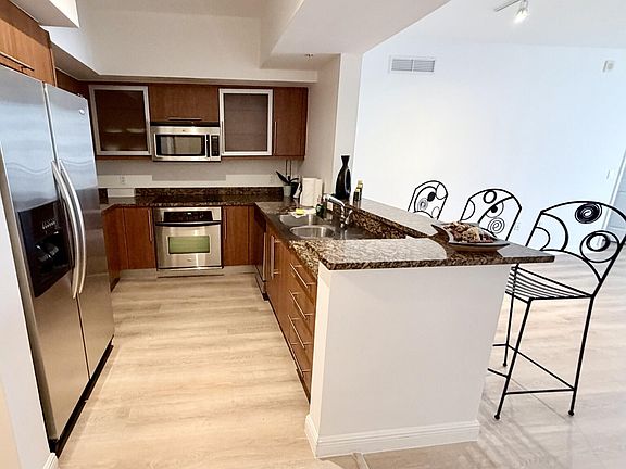 5th image of 888 S Douglas Rd APT 1015