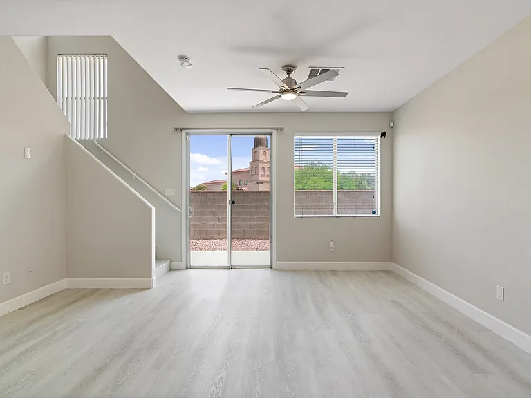 10713 Pipers Cove Ln — Photo 9
