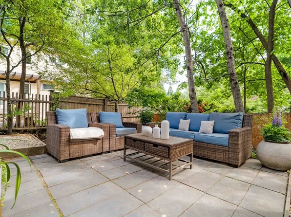 15-15A Lanark Rd, Arlington, MA 02476