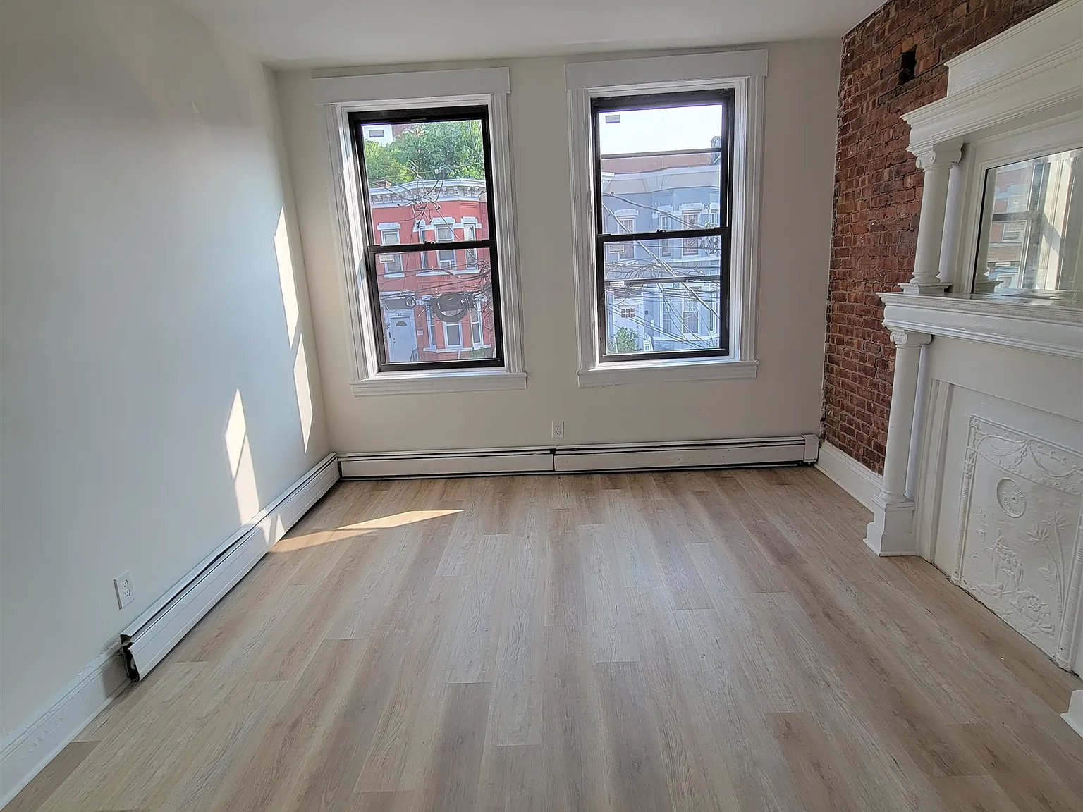2 bed, 1.0 bath, $2,300 — Photo 4