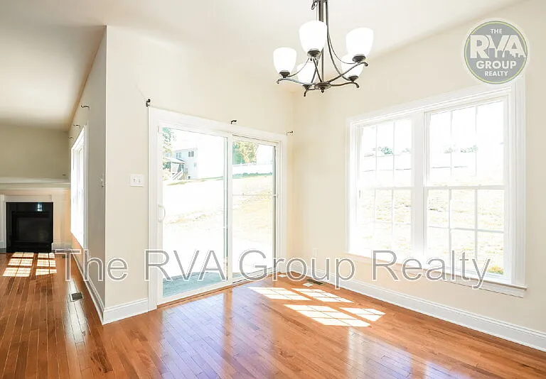 111 Wilkshire Ct — Photo 8
