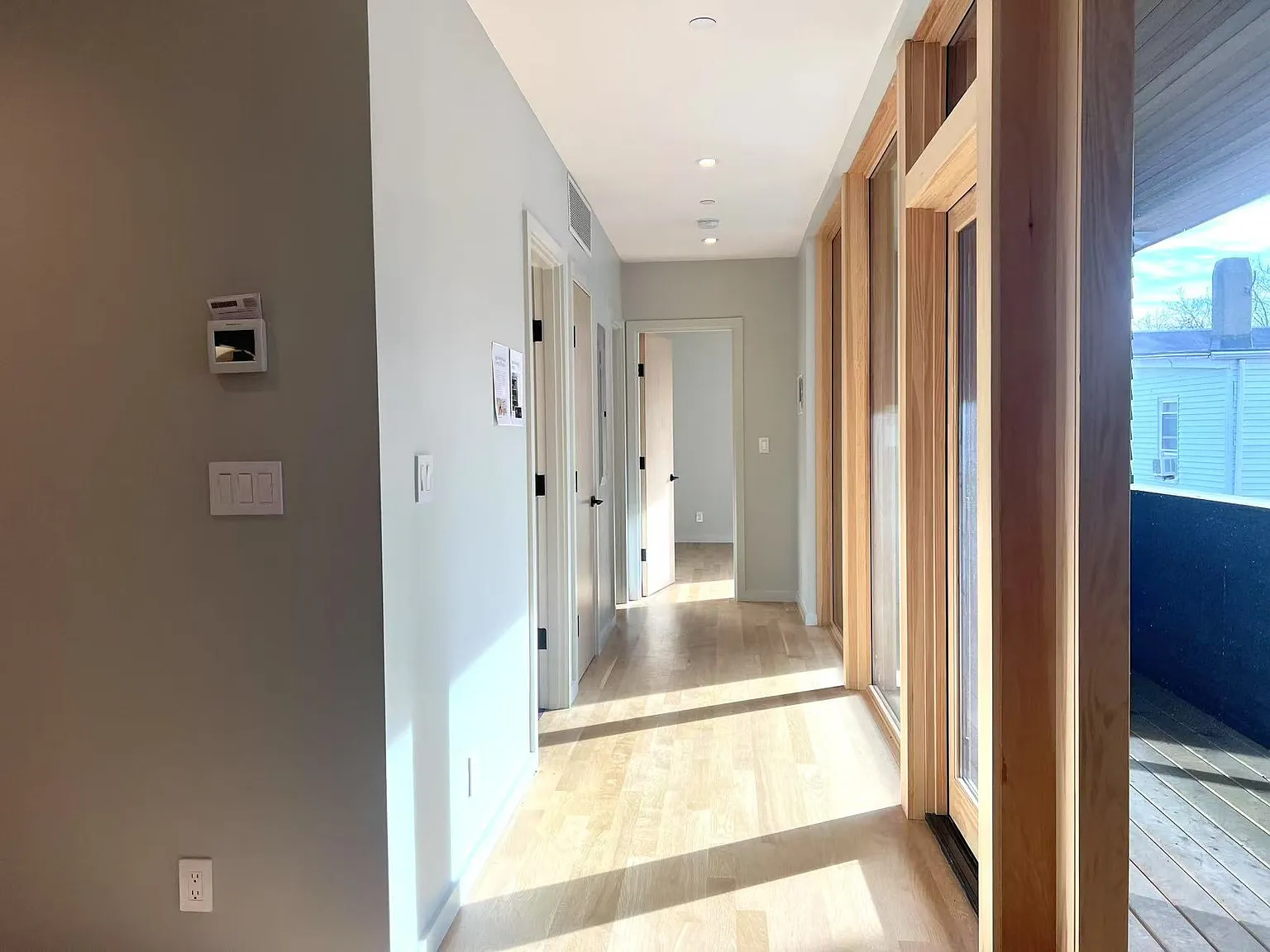 2 bed, 1040 sqft, $4,700 — Photo 2