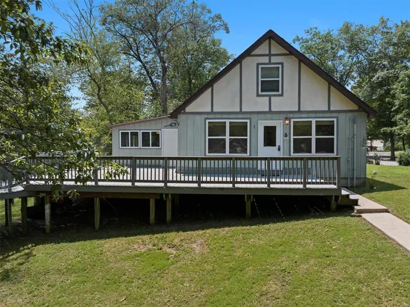 19942 Harbor Dr, Carlyle, IL 62231