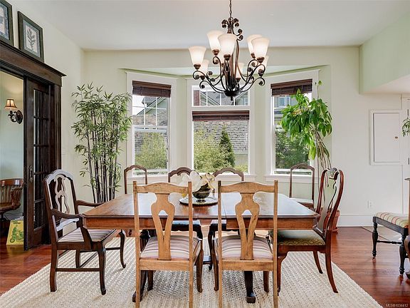 4th image of 833 Princess Ave #4