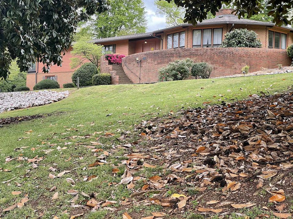 1st image of 1421 Rosalyn Dr