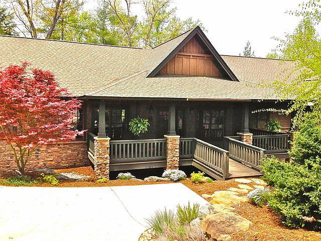 1st image of 1700 Southpointe Dr #0