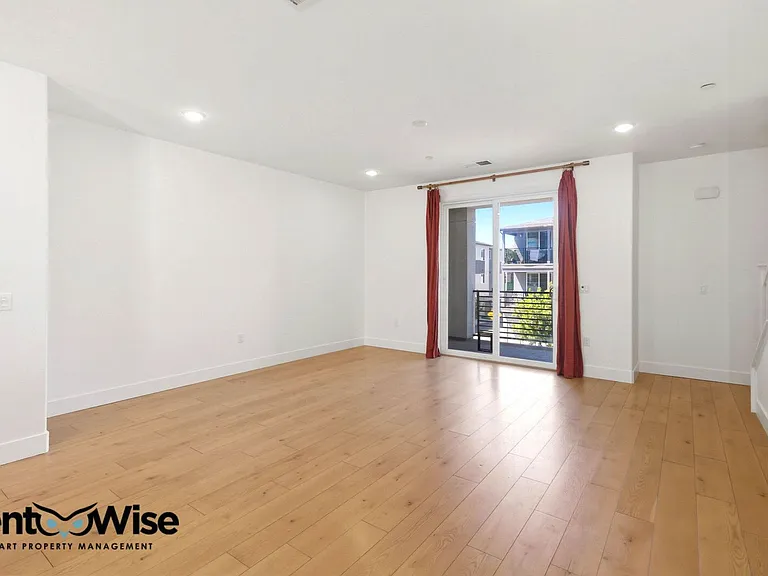 29384 Hub Ln — Photo 6