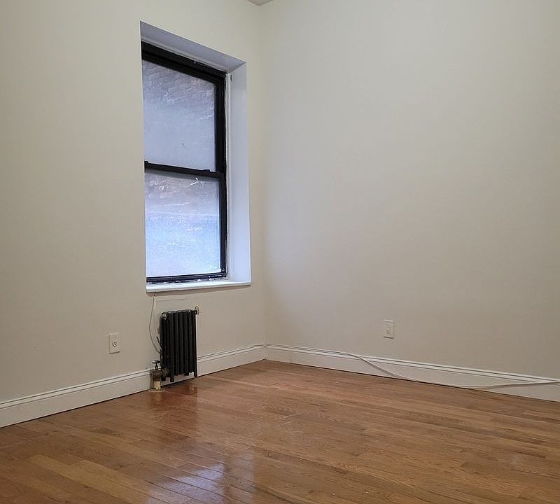 1st image of 140 E 17th St APT 1E