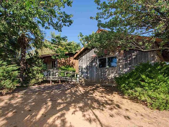 3rd image of 11201 Valley Dr